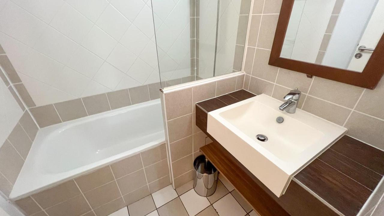 6-Person Apartment With Swimming Pool Tennis Court And Free Parking 25 Le Touquet Esterno foto