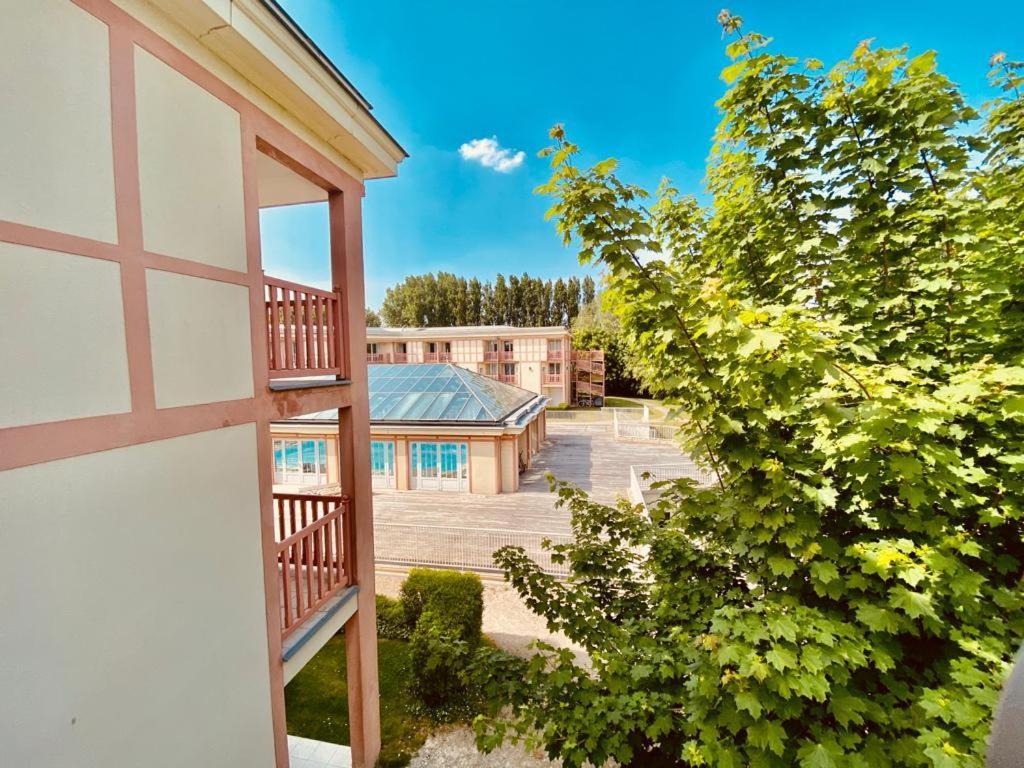 6-Person Apartment With Swimming Pool Tennis Court And Free Parking 25 Le Touquet Esterno foto