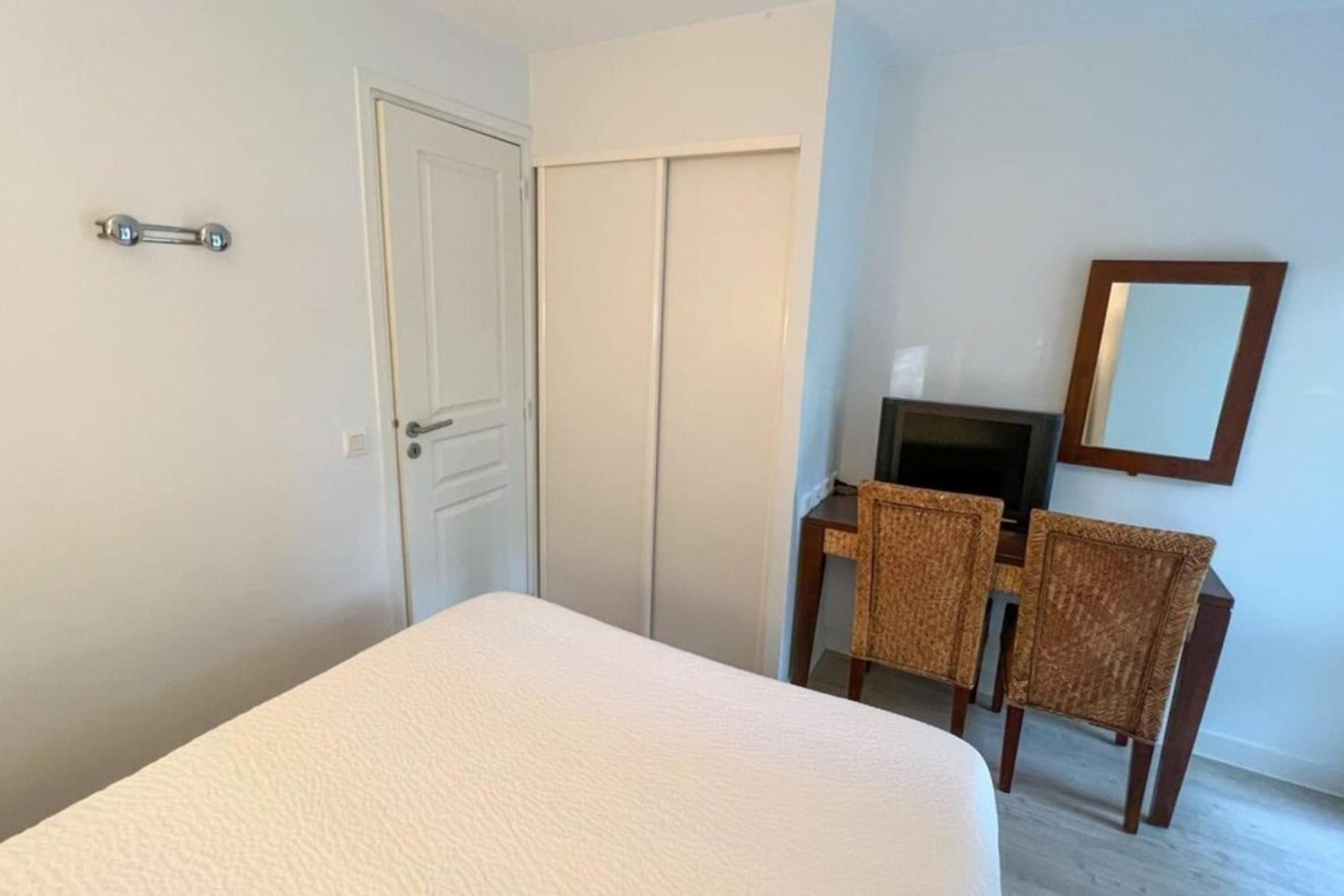 6-Person Apartment With Swimming Pool Tennis Court And Free Parking 25 Le Touquet Esterno foto